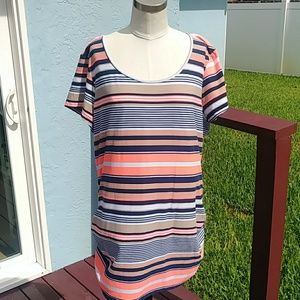 b&b Boutique plus tunic.